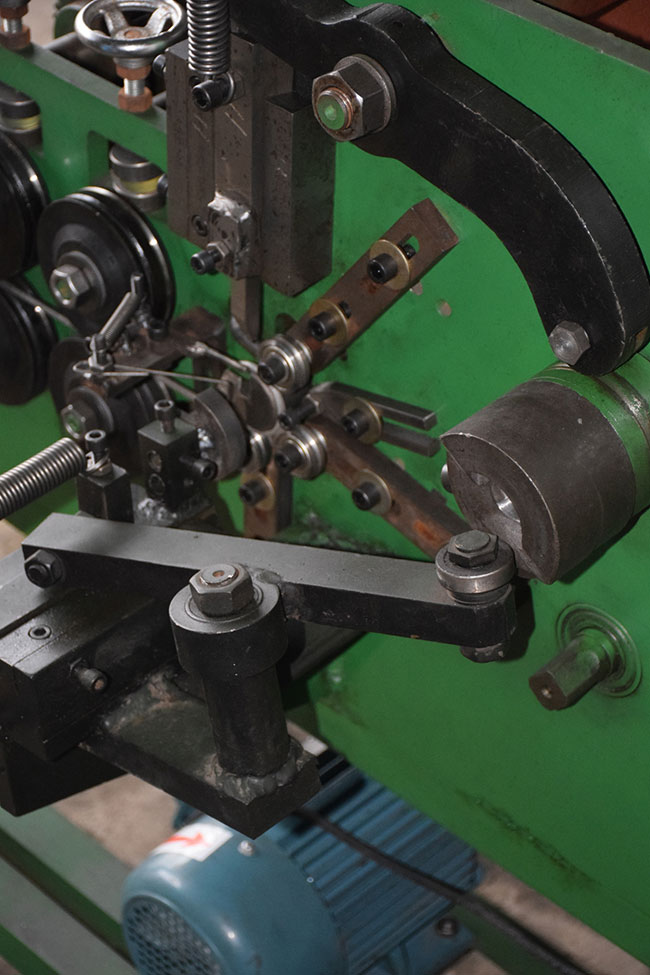 ƽ�ڴ�Ȧ�C(j��)-���B�əC(j��)е