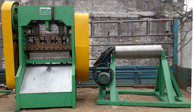 信連成-插網(wǎng)機(jī)