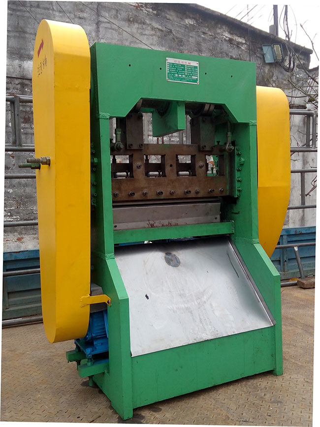 信連成-插網(wǎng)機(jī)